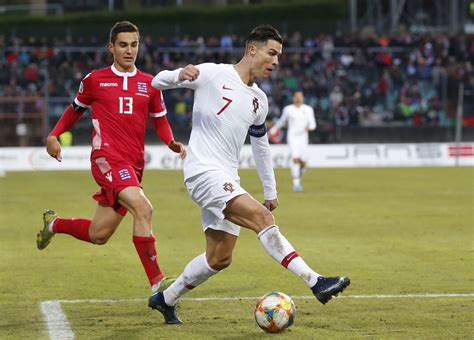 Nov 17, 2019 ... Highlight : Luxembourg vs Portugal 0-2 - Euro 2020 Qualifiers. Bruno Fernandes Goal 39' Cristiano Ronaldo Goal 86' #luxembourgvsportugal ...